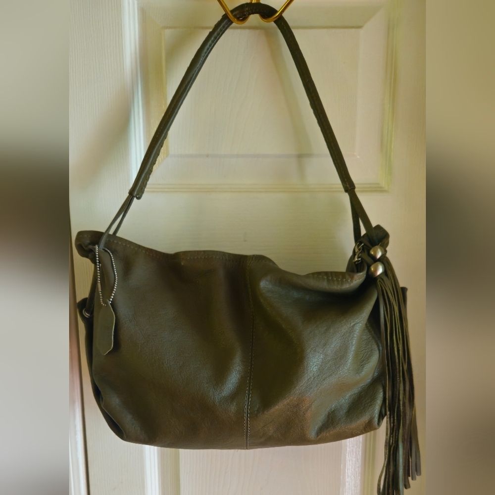 Unbrand Olive Green Leather Slouchy Shoulder Bag with Fringe Zipper Tassels